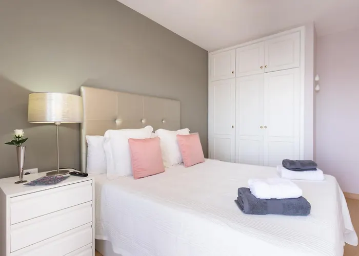 Apartament Home2book Breathtaking Ocean Views Apt, *