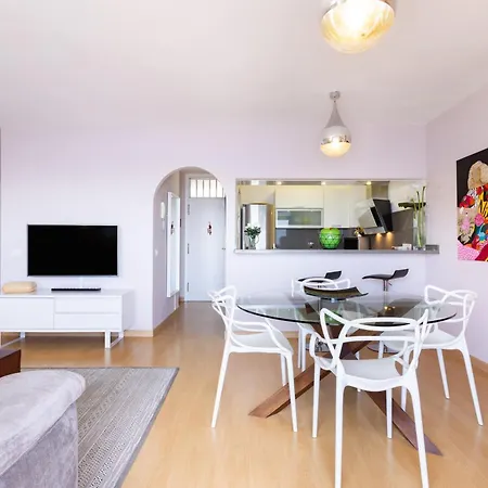 Home2book Breathtaking Ocean Views Apt,