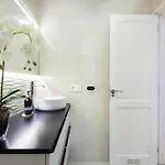 Home2book Breathtaking Ocean Views Apt,