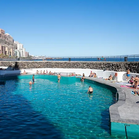 아파트 Home2book Breathtaking Ocean Views Apt,