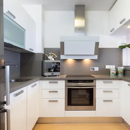 아파트 Home2book Breathtaking Ocean Views Apt,