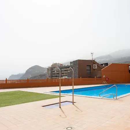 Home2book Breathtaking Ocean Views Apt, Lejlighed *